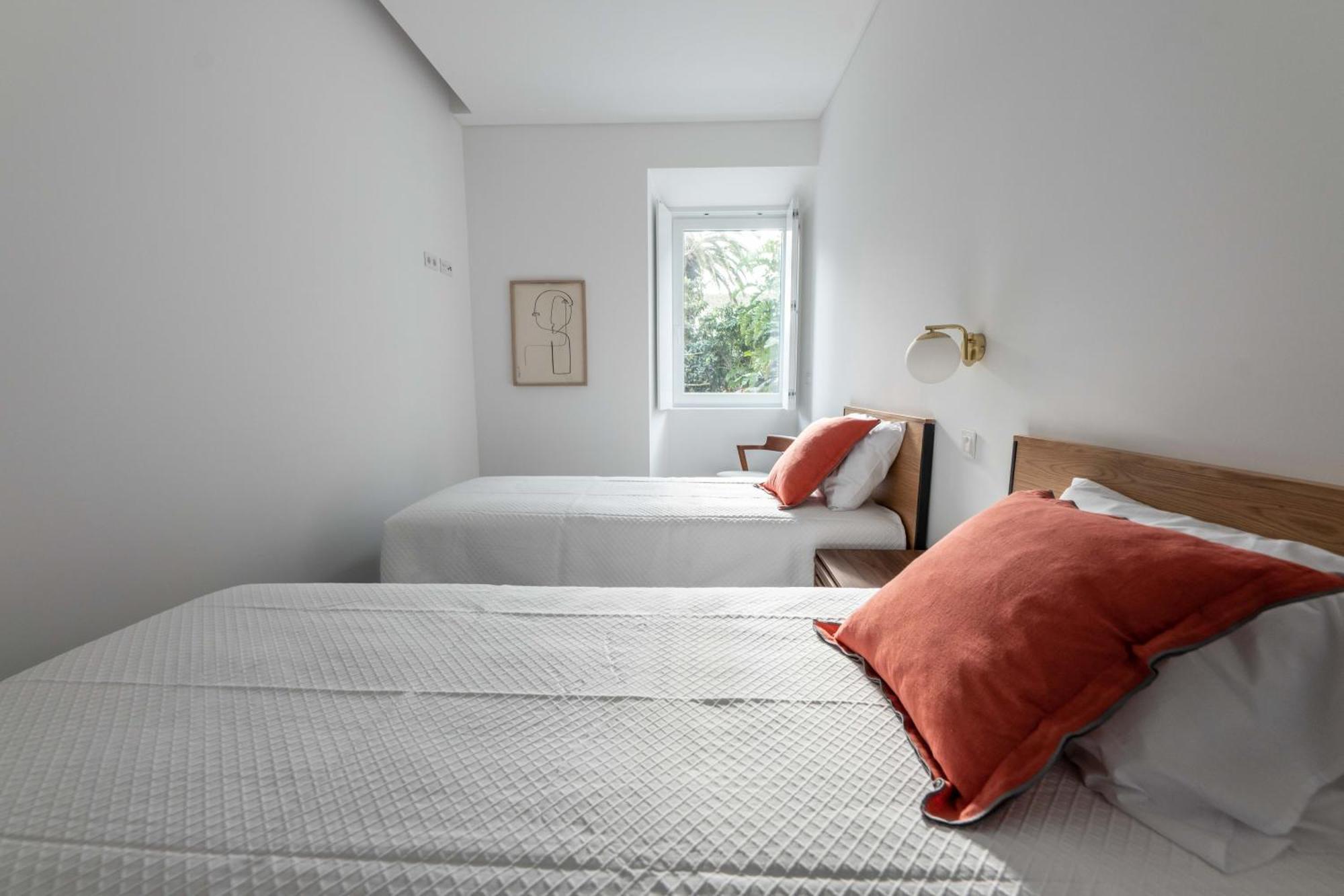 Brum Design Apartments ปอนตาเดลกาดา ภายนอก รูปภาพ